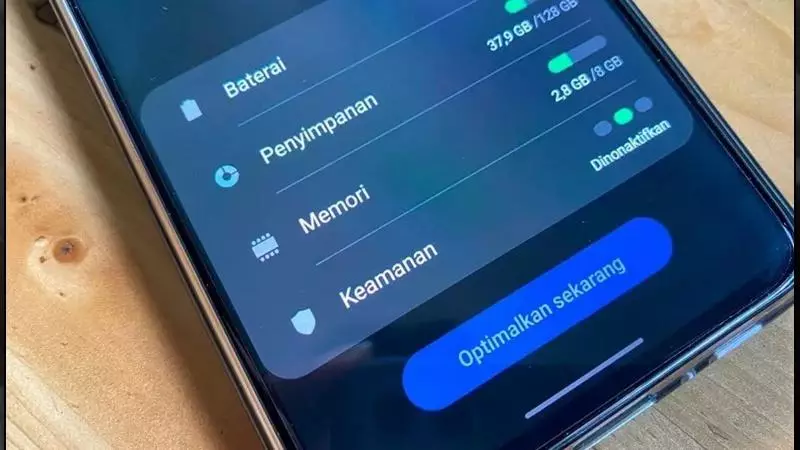 bersihkan ram samsung